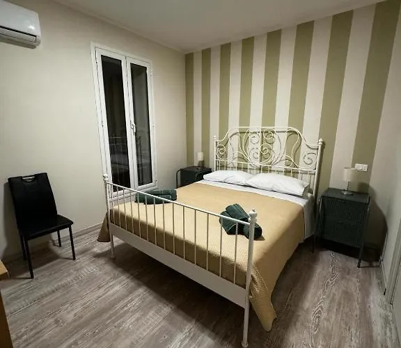 La Casa Del Mandorlo 3* אגריג'נטו